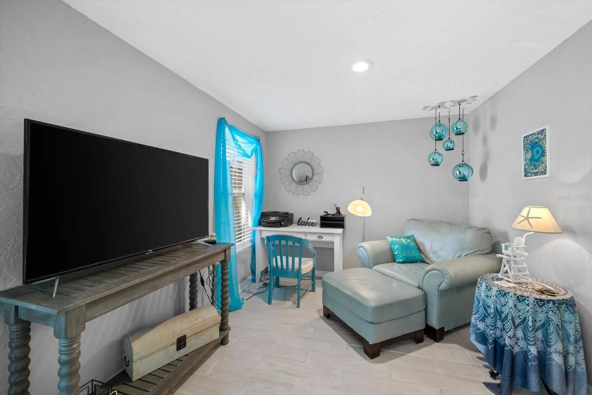 5027 31st Street W Bradenton FL 34207