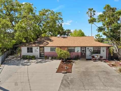 5027 31st Street W Bradenton FL 34207