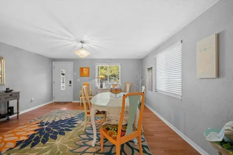 5027 31st Street W Bradenton FL 34207