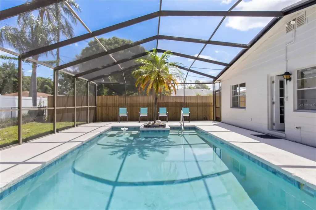 4007 W Oklahoma Avenue Tampa FL 33616