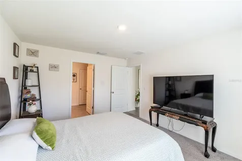 4687 Sigcom Place Wildwood FL 34785