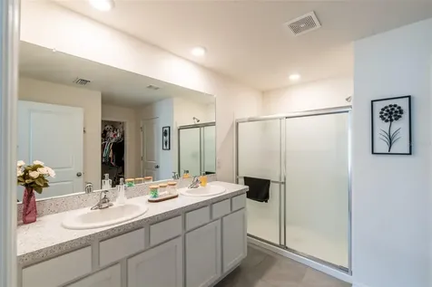 4687 Sigcom Place Wildwood FL 34785