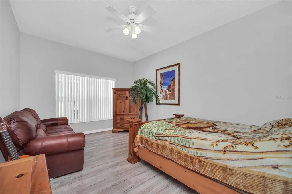 541 Castlemain Circle Davenport FL 33897