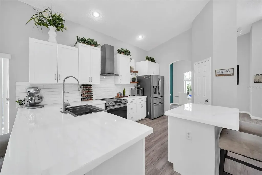 541 Castlemain Circle Davenport FL 33897