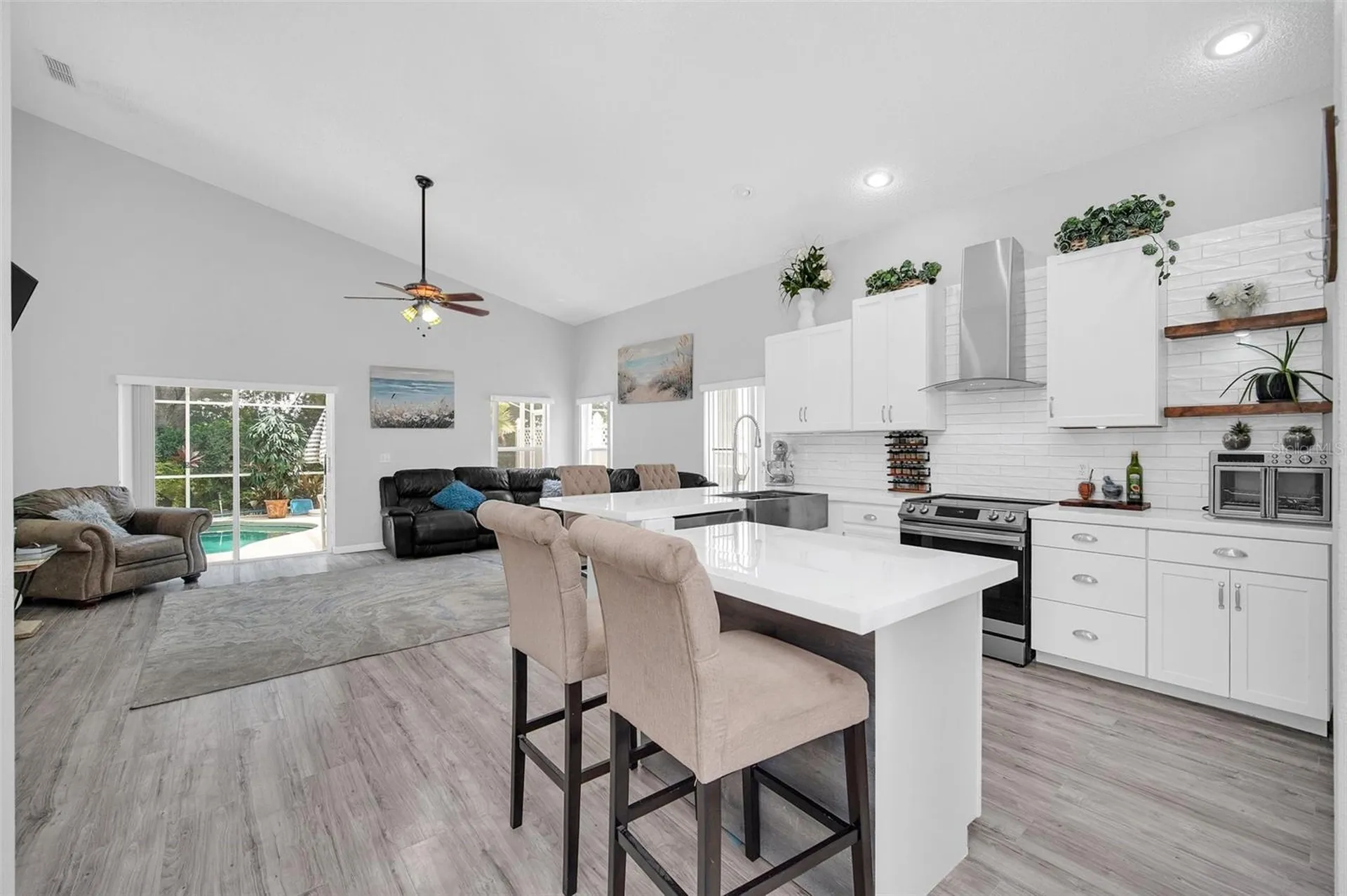 541 Castlemain Circle Davenport FL 33897