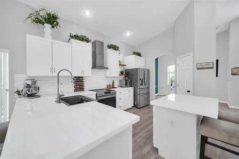 541 Castlemain Circle Davenport FL 33897