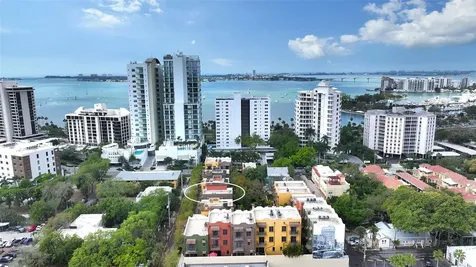 1521 Oak Street Sarasota FL 34236