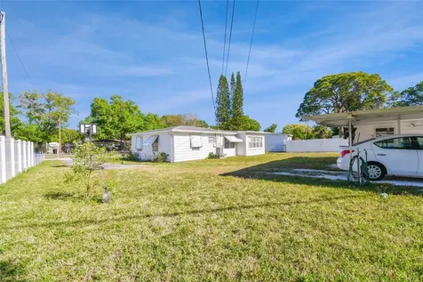 6833 12th Street N St Petersburg FL 33702