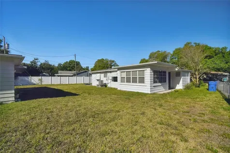 6833 12th Street N St Petersburg FL 33702