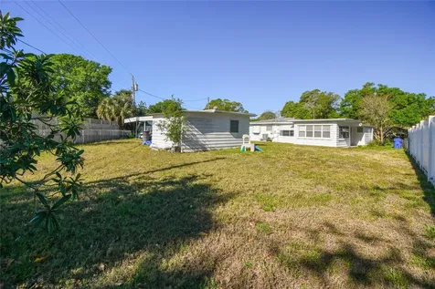 6833 12th Street N St Petersburg FL 33702