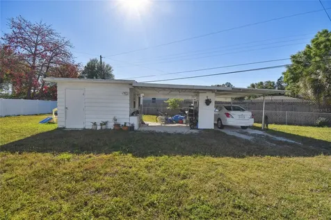6833 12th Street N St Petersburg FL 33702