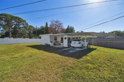 6833 12th Street N St Petersburg FL 33702