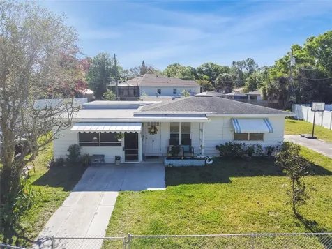 6833 12th Street N St Petersburg FL 33702