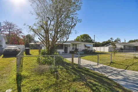 6833 12th Street N St Petersburg FL 33702