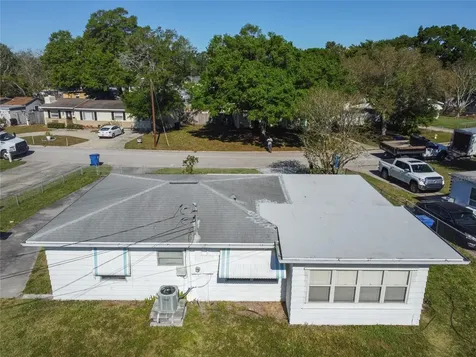 6833 12th Street N St Petersburg FL 33702