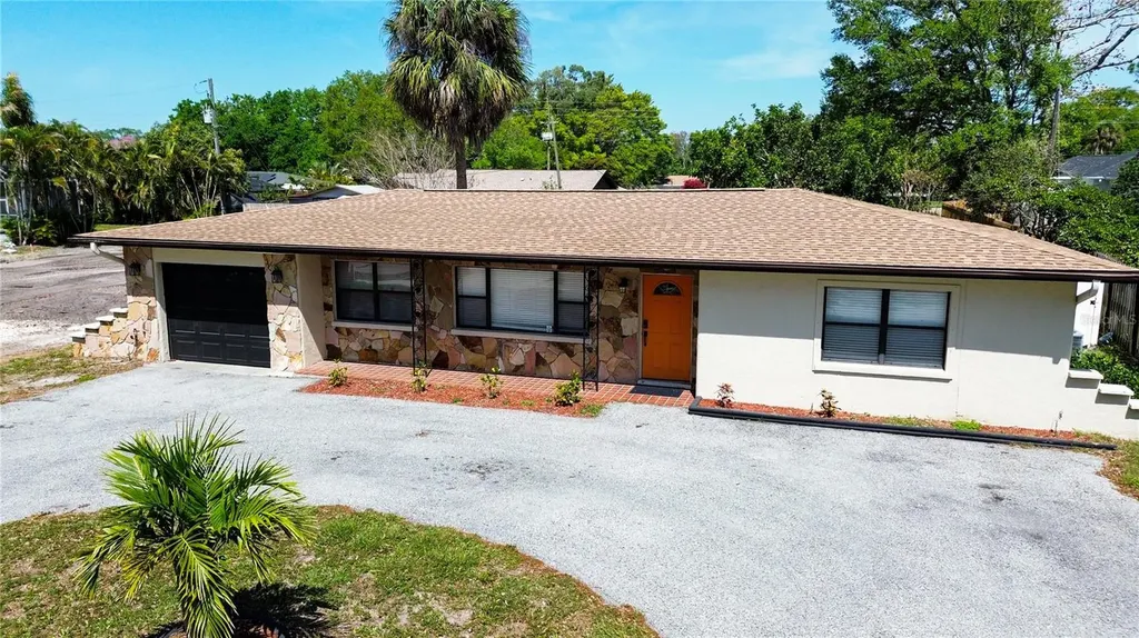 2273 Bougainvillea Street Sarasota FL 34239