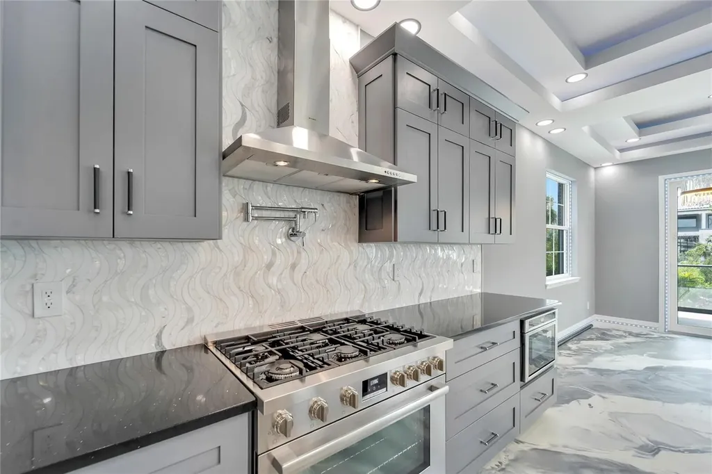 534 Estuary Shore Lane Apollo Beach FL 33572