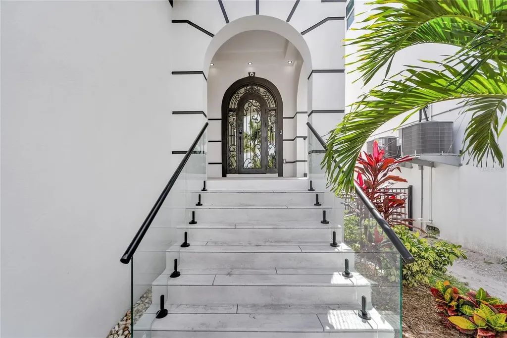 534 Estuary Shore Lane Apollo Beach FL 33572