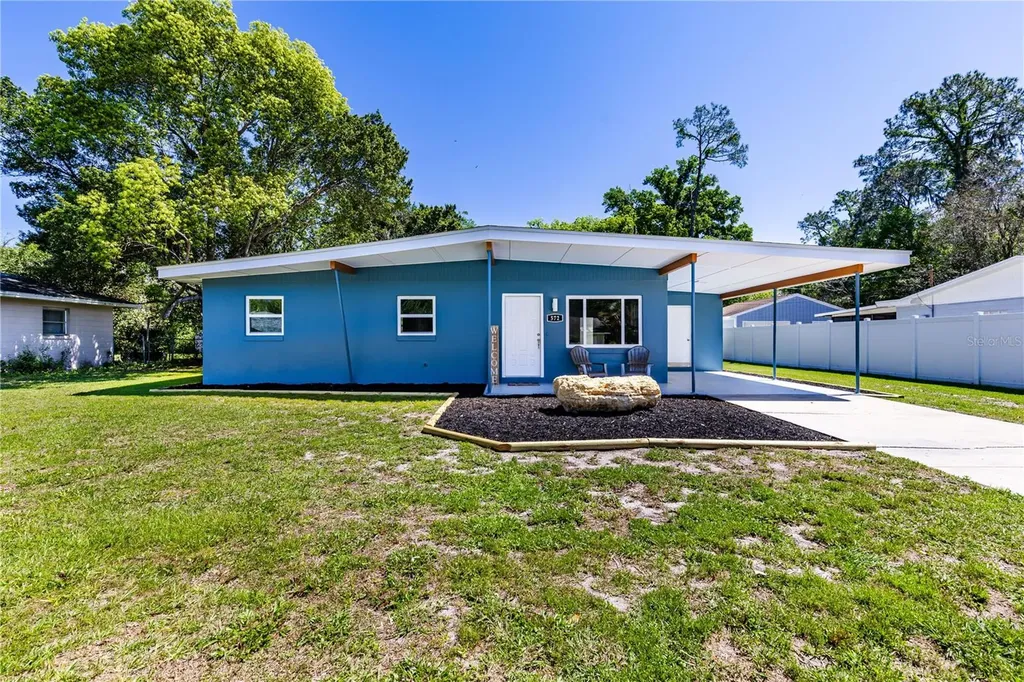 572 Wisteria Avenue Umatilla FL 32784