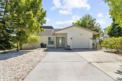 1398 Hawaii Avenue Palm Harbor FL 34683