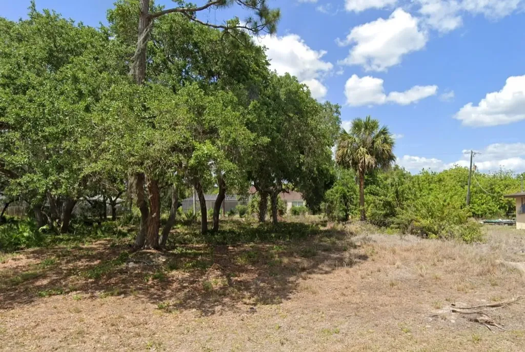 18520 Gamewell Avenue Port Charlotte FL 33948