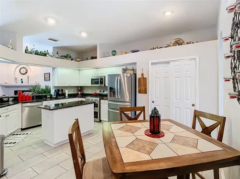 1352 Highwood Place Wesley Chapel FL 33543