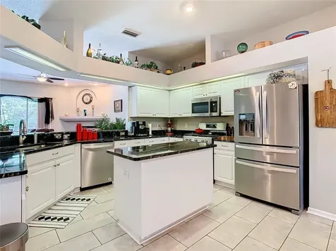 1352 Highwood Place Wesley Chapel FL 33543