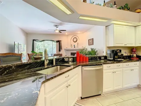 1352 Highwood Place Wesley Chapel FL 33543