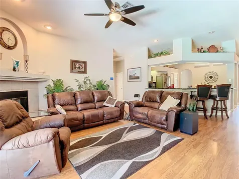 1352 Highwood Place Wesley Chapel FL 33543