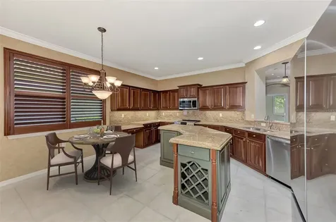 5056 Faberge Place Sarasota FL 34233