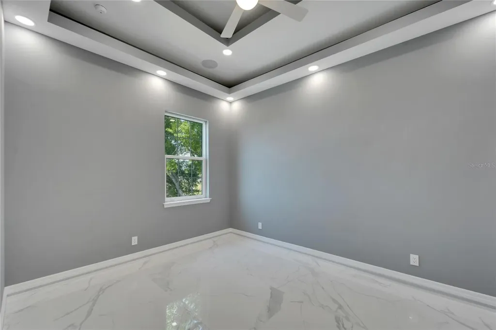 548 Estuary Shore Lane Apollo Beach FL 33572