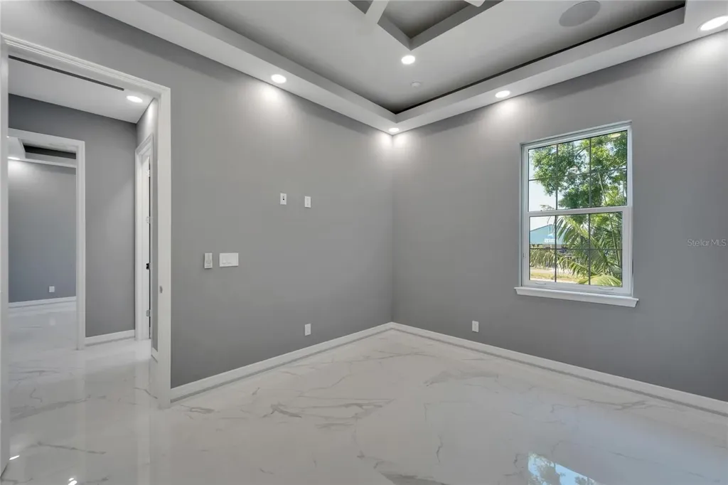 548 Estuary Shore Lane Apollo Beach FL 33572