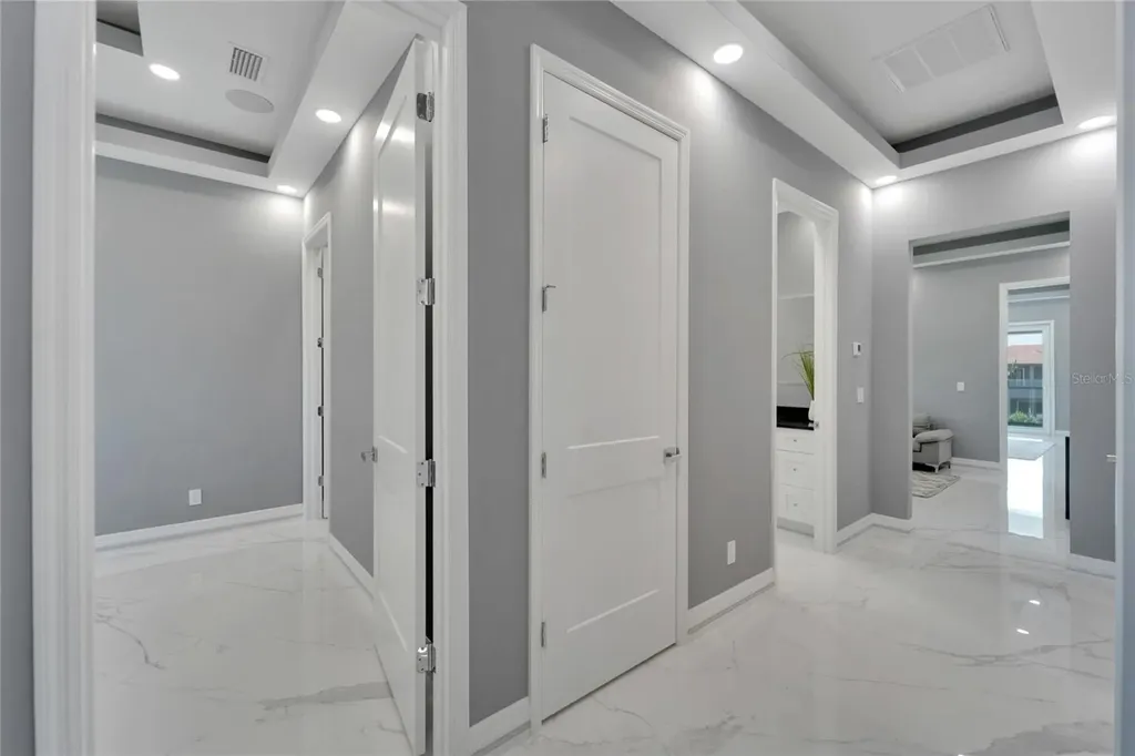 548 Estuary Shore Lane Apollo Beach FL 33572