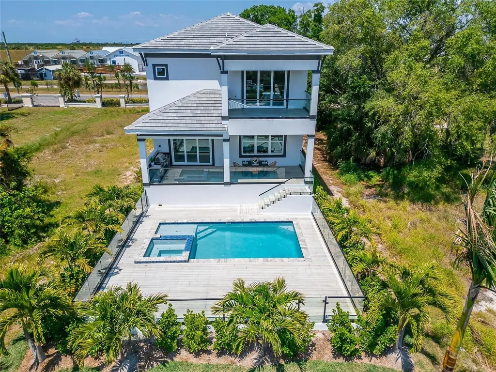 548 Estuary Shore Lane Apollo Beach FL 33572