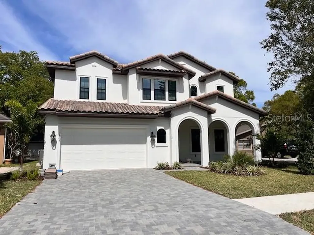 3305 W Tambay Avenue Tampa FL 33611