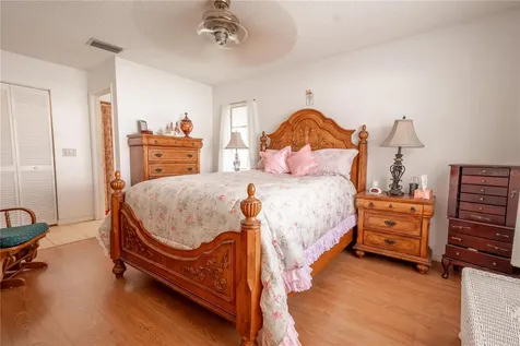 1113 Persimmon Drive Holiday FL 34691