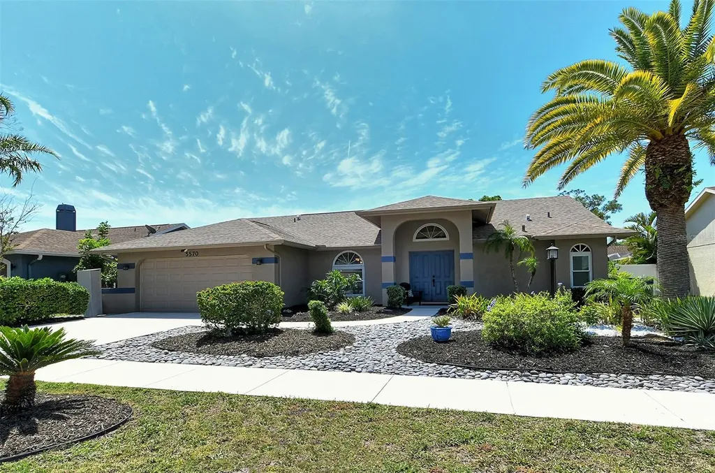 5570 Wilde Oak Way Sarasota FL 34232