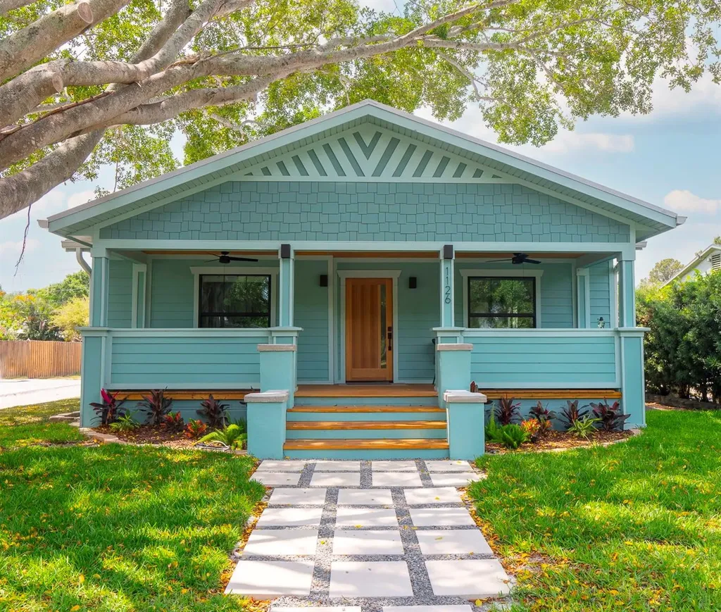1126 30th Avenue N St Petersburg FL 33704