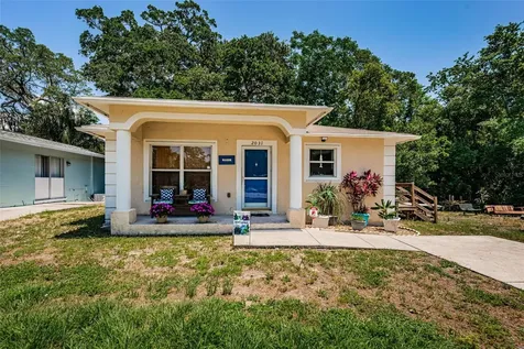 2031 Poinsetta Avenue Clearwater FL 33755