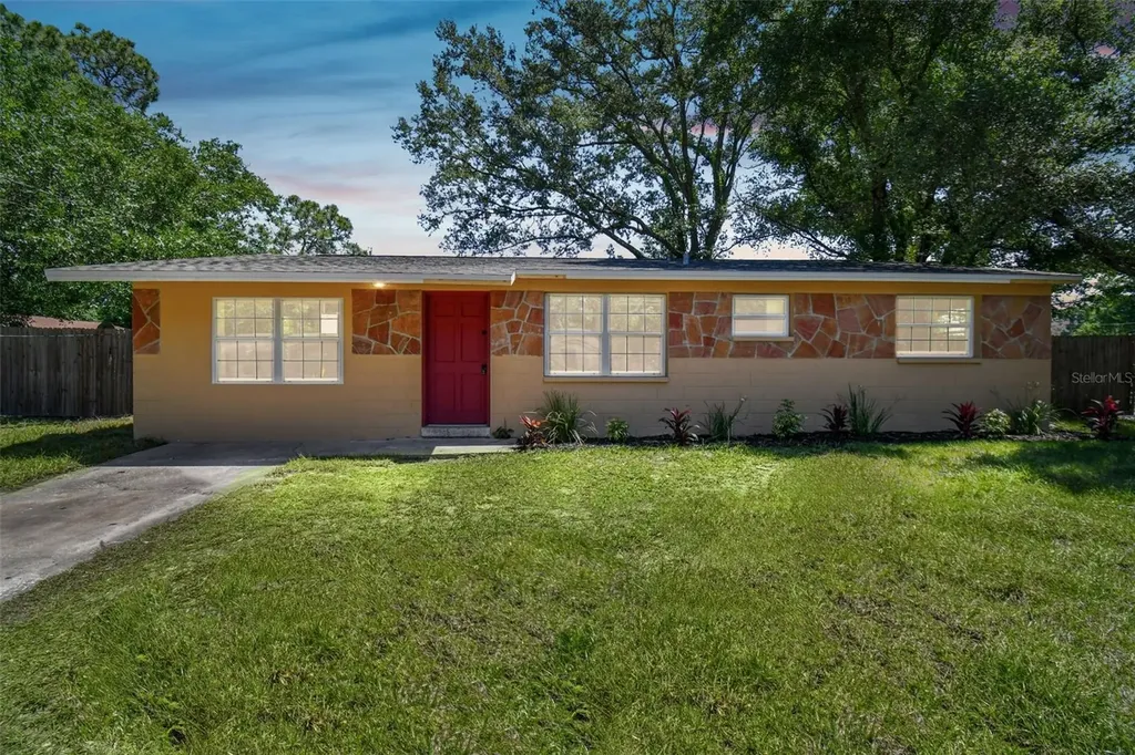 3703 Beechwood Boulevard Tampa FL 33619