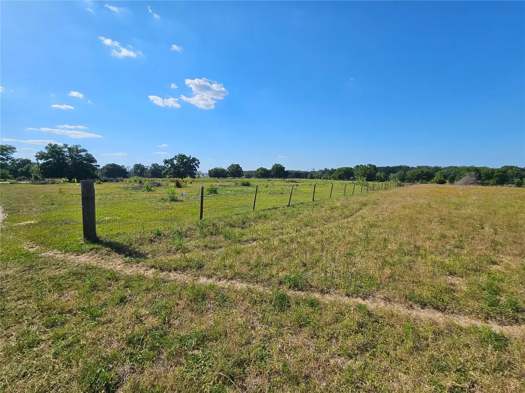 38646 Clinton Avenue Dade City FL 33525