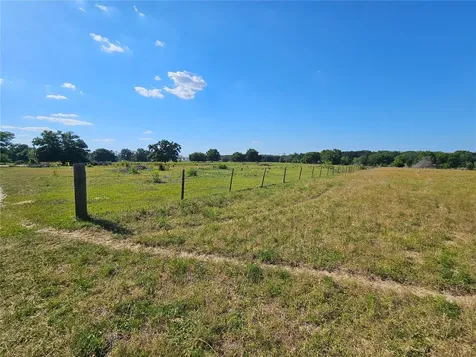 38646 Clinton Avenue Dade City FL 33525