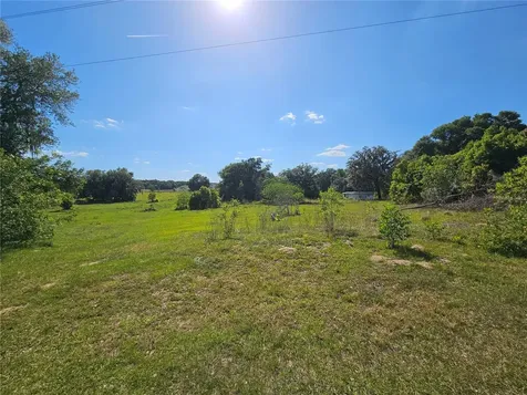 38646 Clinton Avenue Dade City FL 33525