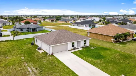 2734 NE 3rd Avenue Cape Coral FL 33909