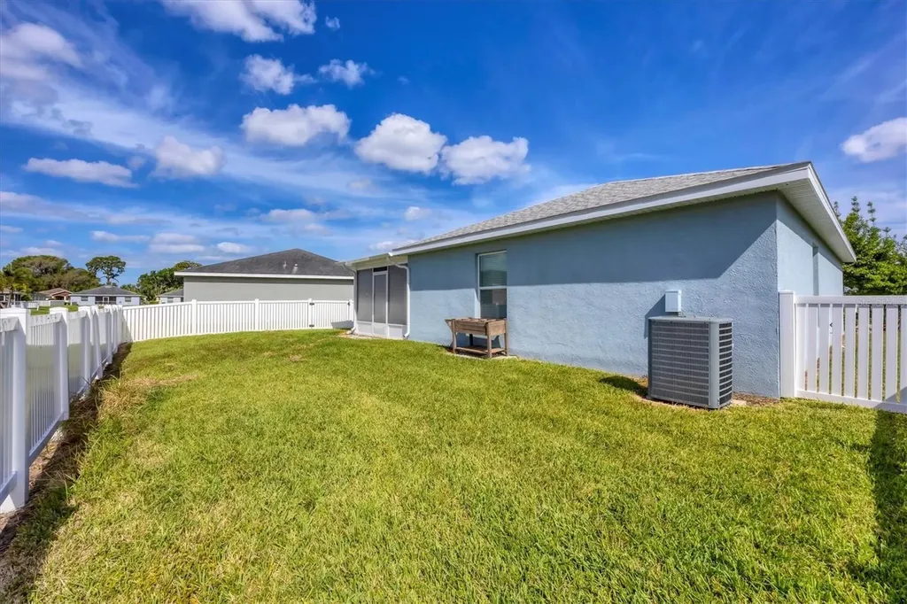 3307 54th Street E Palmetto FL 34221