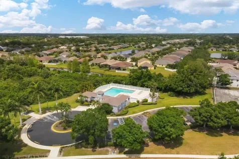 4211 Donnington Drive Parrish FL 34219