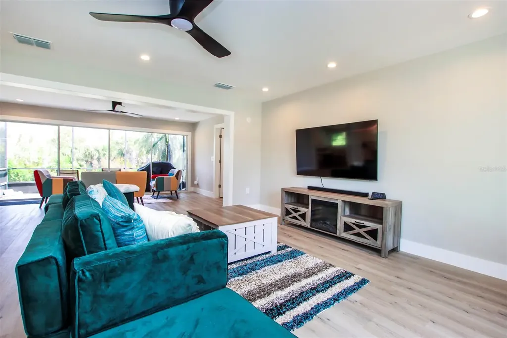 1057 Blue Heron Drive Sanibel FL 33957
