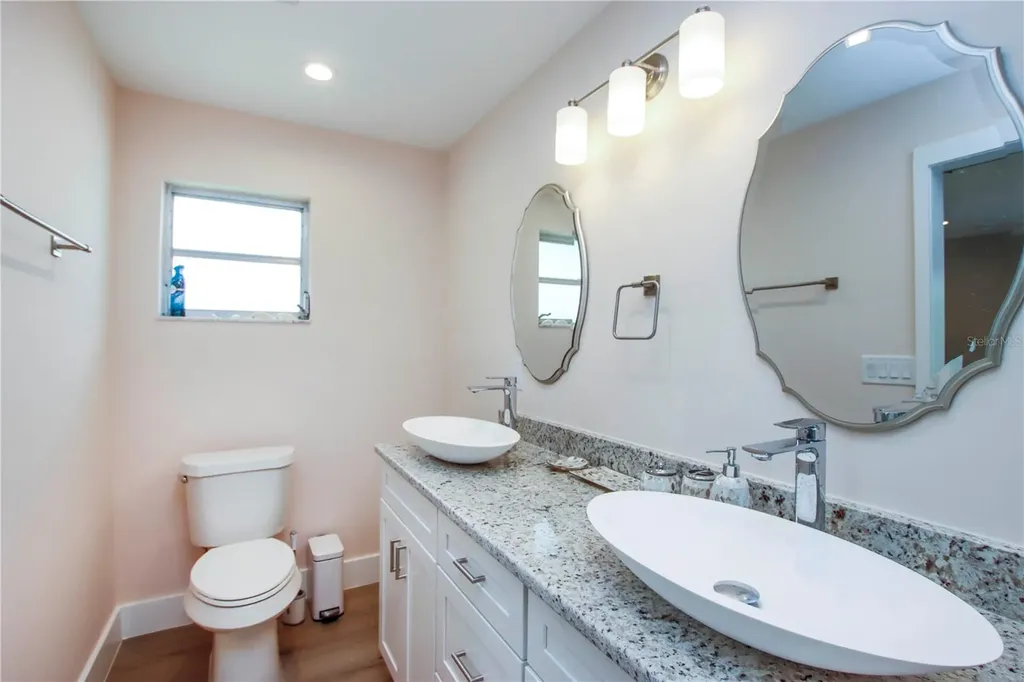 1057 Blue Heron Drive Sanibel FL 33957