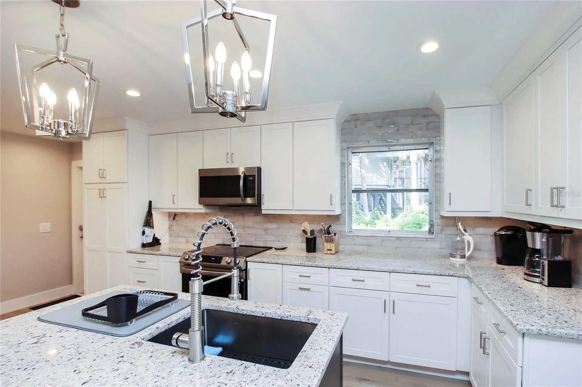 1057 Blue Heron Drive Sanibel FL 33957