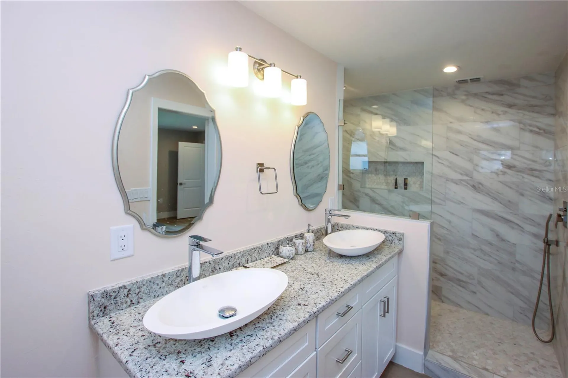 1057 Blue Heron Drive Sanibel FL 33957